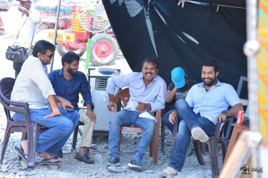 Janatha Garage